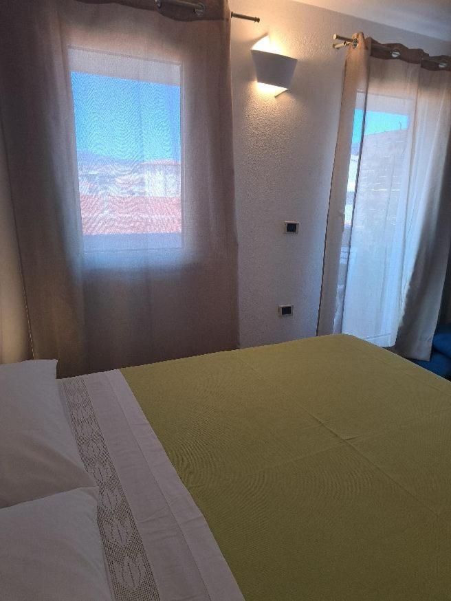 Il Profumo Di Ginestre Bed & Breakfast Olbia Exterior photo